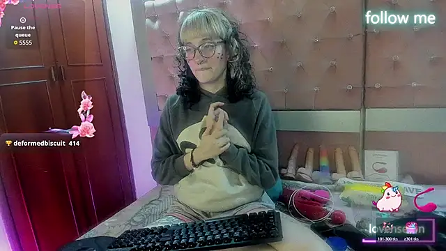 neeko princes online show from February 17, 12:26 pm