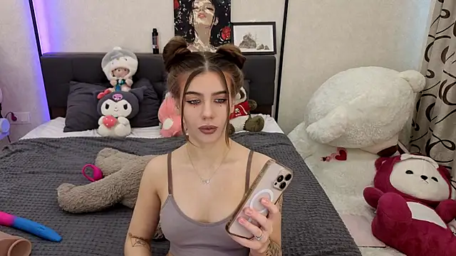 Snapshot of dolly_ll chatting on September 20, 1:20 pm dolly ll online show from September 20, 1:20 pm