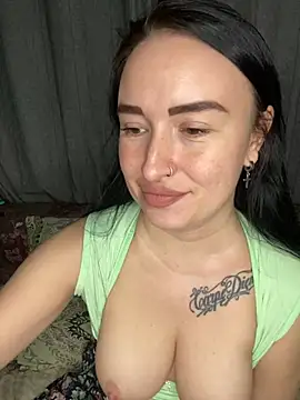 Roxana Bell online show from March 27, 9:48 pm