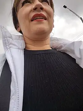 Snapshot of tata_laima__ chatting on September 26, 4:15 pm tata laima online show from September 26, 4:15 pm