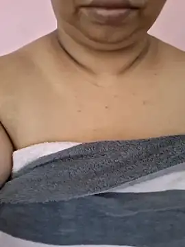 Ravina patil1 online show from April 19, 5:29 am