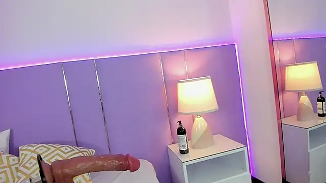 SophyRuiz  online show from September 9, 1:11 pm