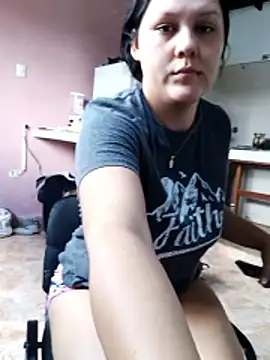 Ariakris online show from May 18, 4:02 pm