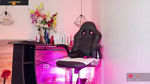 Scarlettt Ass online show from January 8, 5:50 pm