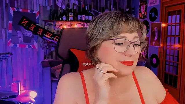 sugar vivien online show from October 25, 1:30 pm