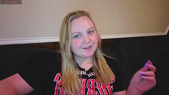 PhatAssBlond online show from March 2, 5:08 am