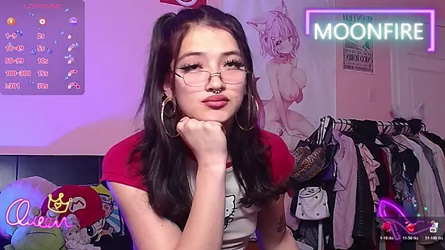 moonfiredancer online show from December 23, 2:26 am