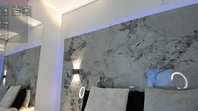 LIZ HOLMES online show from December 2, 11:01 am