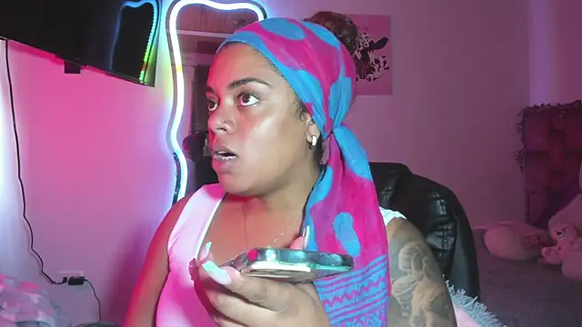 ladyrd1 online show from January 12, 8:47 pm