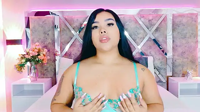 Snapshot of MarianaGarciaa__ chatting on October 20, 6:22 pm MarianaGarciaa online show from October 20, 6:22 pm