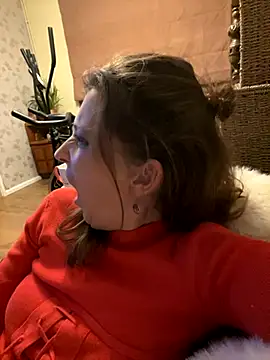 Lwhite1 online show from October 4, 11:53 pm