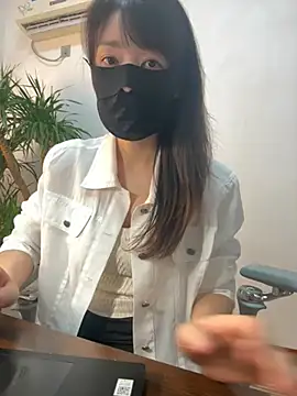 Annabody online show from March 31, 7:08 am