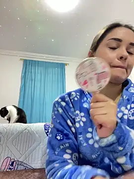 Kimmymadison- online show from February 17, 9:03 pm