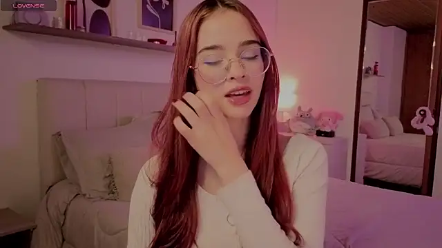 Roxxy mora online show from December 1, 10:34 pm