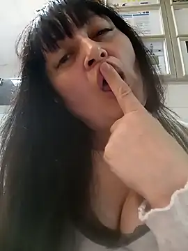 Snapshot of Women-pleasures chatting on September 21, 11:53 am Women-pleasures online show from September 21, 11:53 am