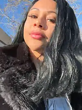 HaileyDiana online show from February 25, 2:15 pm