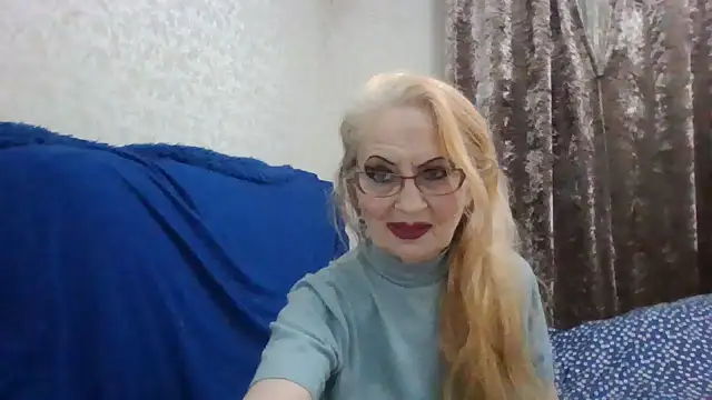 CarlyTreat online show from November 2, 3:37 pm