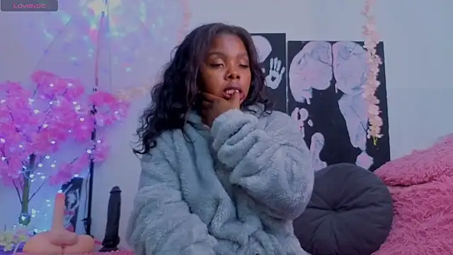 KilyetVera3x online show from February 3, 6:40 am