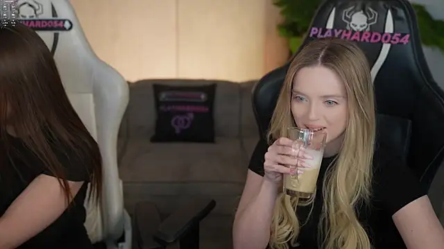 Cassy-Celestial  online show from January 19, 11:50 am