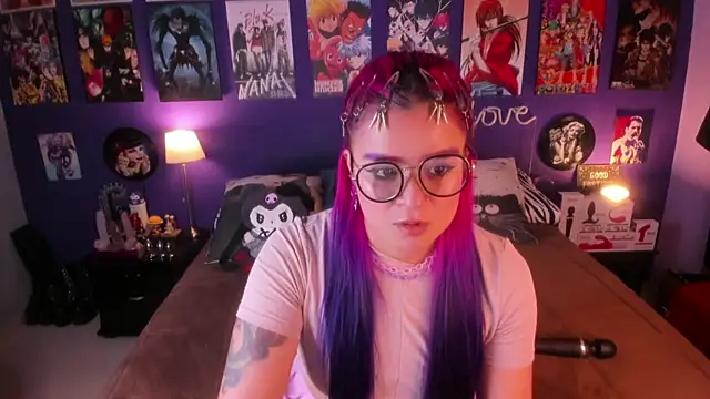 anne cross online show from November 20, 10:00 pm