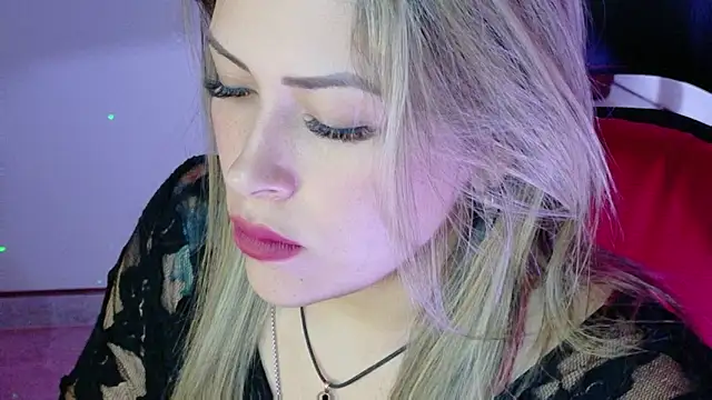 Natalia Montoya online show from November 13, 11:04 pm