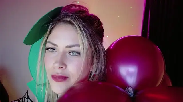 Natalia Montoya online show from October 26, 1:01 am