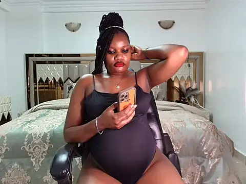 ebony shilly3 online show from November 18, 11:59 pm