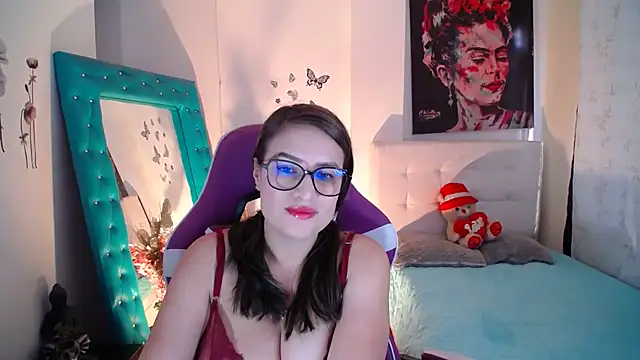 Snapshot of esmeraldaa230 chatting on September 19, 9:36 pm esmeraldaa230 online show from September 19, 9:36 pm