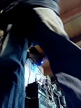 FloppyPickle4u online show from November 28, 4:15 am