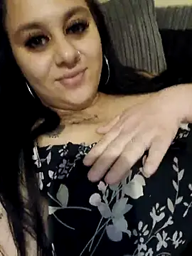 sawsiibrunette94 online show from January 18, 9:44 pm