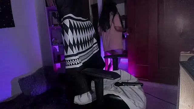 sweetcoralinee online show from February 26, 10:31 pm