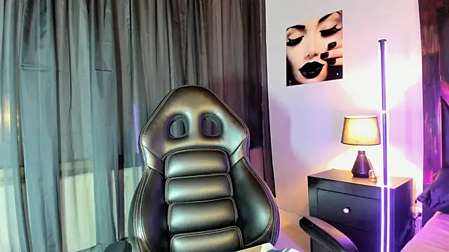 EmiliWilliams online show from February 20, 9:48 pm