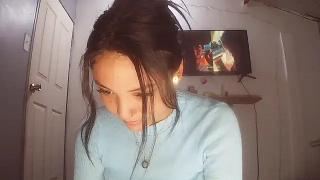 linzeysmith4 online show from February 25, 4:33 am