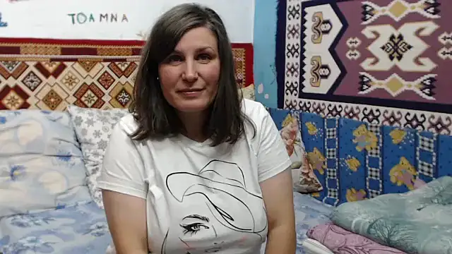 AdelineBlueEyes online show from October 1, 11:26 am