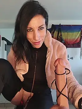 freyamoret online show from April 10, 6:30 am