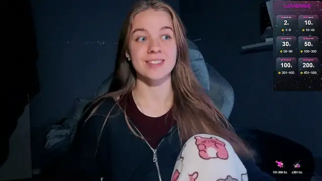 candy maggie online show from November 1, 6:56 pm