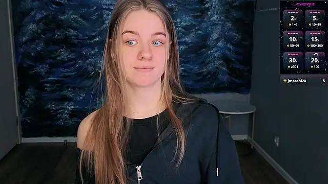 candy maggie online show from March 3, 10:10 am