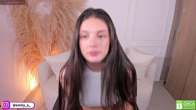 EmilyS   online show from June 26, 5:09 am