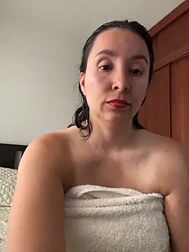 emely sexx20 online show from March 27, 8:09 pm