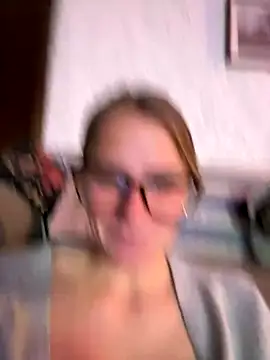 selenaluvv online show from December 2, 4:09 pm