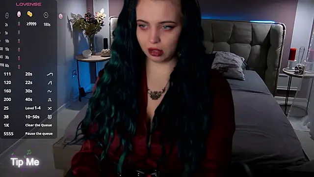 Snapshot of Miss_Maya_Mils chatting on October 12, 1:41 am Miss Maya Mils online show from October 12, 1:41 am
