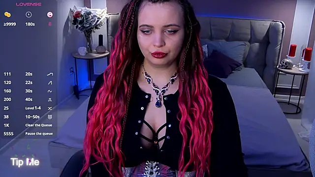 Miss Maya Mils online show from December 17, 1:22 am