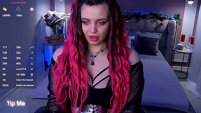 Miss Maya Mils online show from December 20, 12:58 am