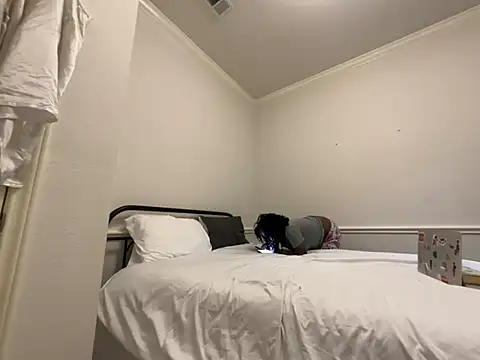 magicalc00ch online show from April 8, 7:38 pm