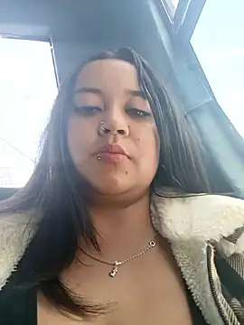 Snapshot of Cristal__04 chatting on September 21, 5:33 pm Cristal 04 online show from September 21, 5:33 pm