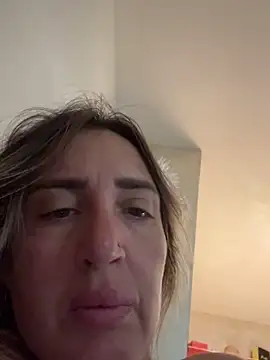 casalinga88 online show from November 12, 6:55 am