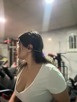 melanny10 online show from December 19, 6:38 am