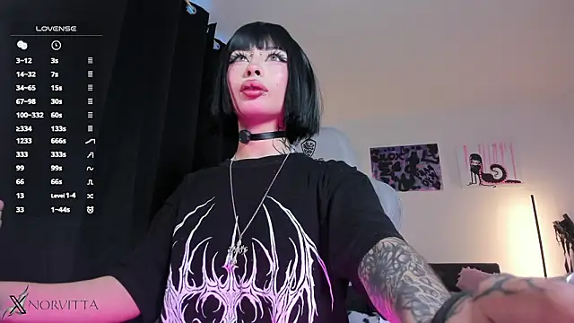 satanbabee online show from March 30, 10:31 pm