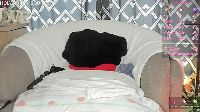 alyjonesoficiall online show from March 25, 7:50 pm