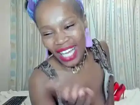 Snapshot of AfricanSquirtingQueen chatting on September 21, 3:10 pm AfricanSquirtingQueen online show from September 21, 3:10 pm
